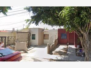 Casa en venta en Hacienda Santa Fe, Tlajomulco de Zúñiga — foto 2 de 5