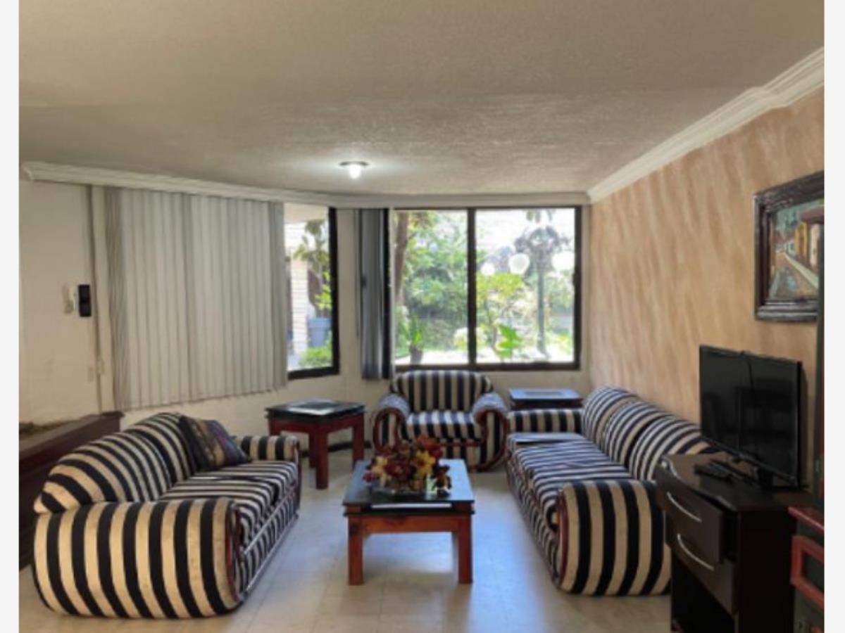 Casa en venta en Lomas de Tecamachalco, Naucalpan de Juárez — foto 1 de 14