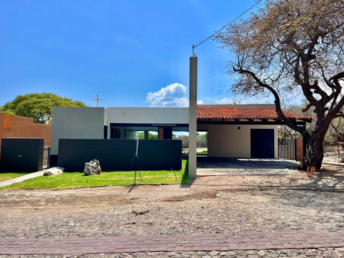 Casa en venta en San Nicolás de Ibarra, Chapala — foto 1 de 18