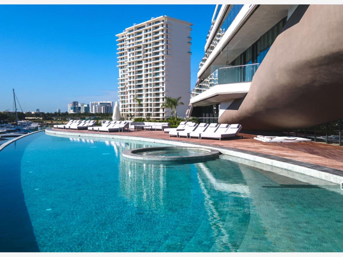 Departamento en venta en Zona Hotelera, Benito Juárez — foto 1 de 43