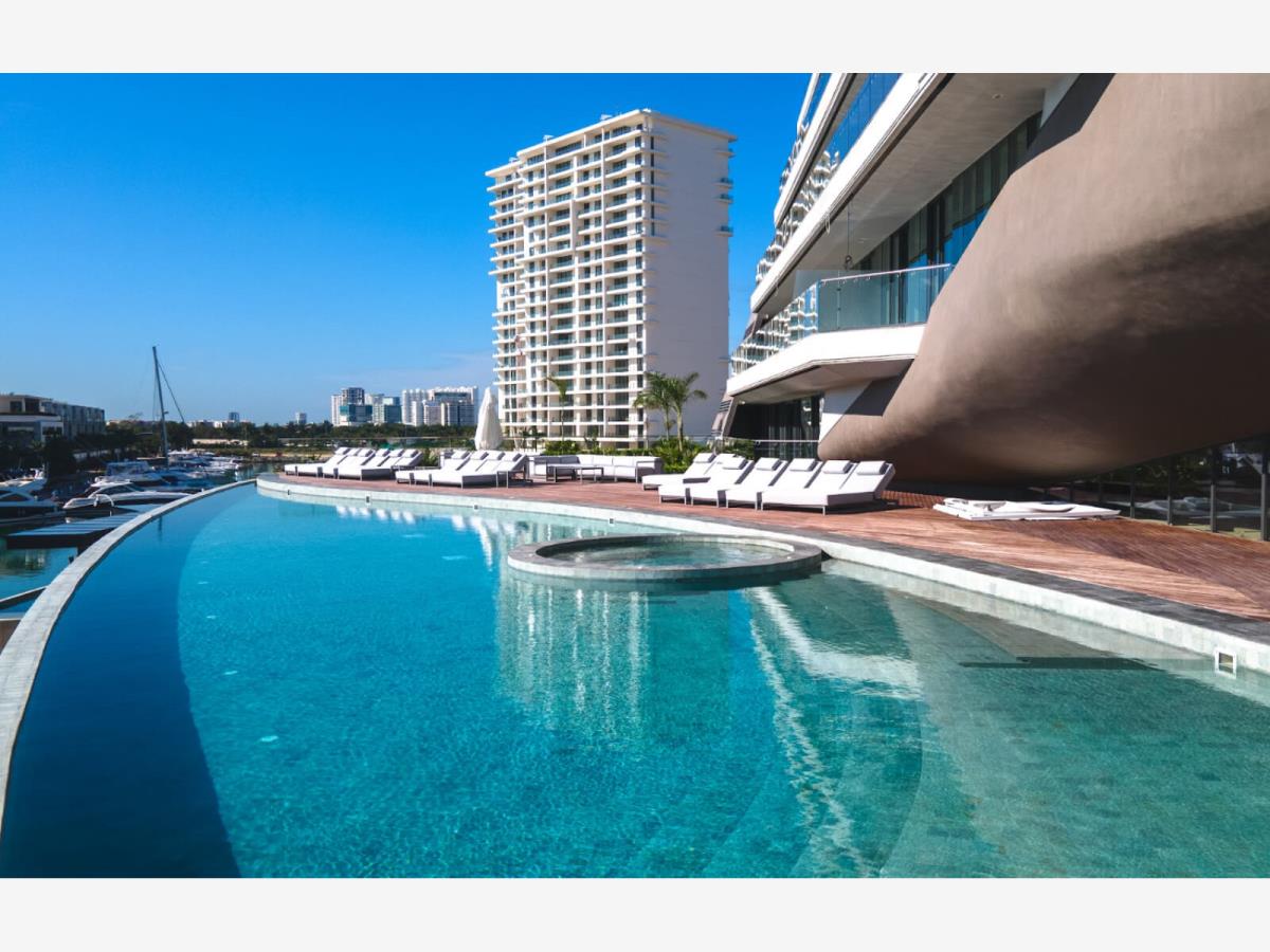 Departamento en venta en Zona Hotelera, Benito Juárez — foto 1 de 43