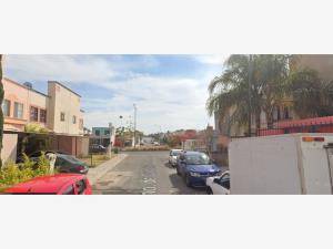 Casa en venta en Real Del Valle, Tlajomulco de Zúñiga — foto 2 de 5