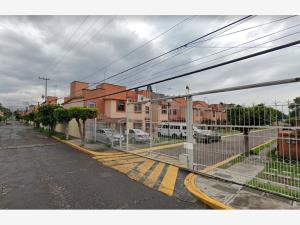 Casa en San Buenaventura, Toluca, México