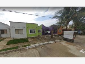 Casa en Ciudad Olmeca, Coatzacoalcos, Veracruz de Ignacio de la Llave