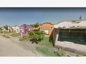 Casa en venta en Ciudad Olmeca, Coatzacoalcos — foto 2 de 7