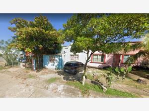 Casa en Ciudad Olmeca, Coatzacoalcos, Veracruz de Ignacio de la Llave