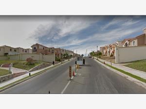 Casa en venta en Paseos de Santiago, Tonalá, Jalisco