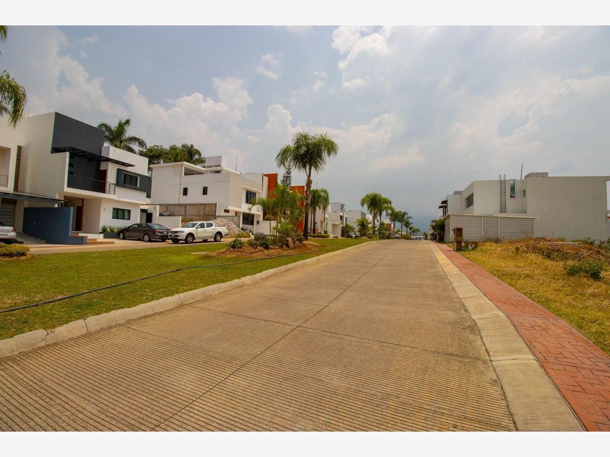 Terreno en venta en Lomas de Ahuatlán, Cuernavaca — foto 1 de 15