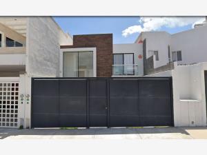 Casa en venta en Villa Magna, San Luis Potosí, San Luis Potosí Casa en venta en Villa Magna, San Luis Potosí, San Luis Potosí