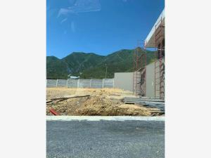 Terreno en venta en Bosques de las Misiones Sector Encino, Santiago — foto 2 de 7