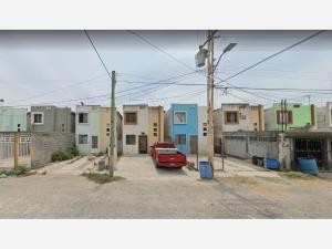 Casa en venta en Balcones de Alcala, Reynosa — foto 3 de 8