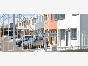 Casa en venta en El Colli Urbano 1a. Sección, Zapopan — foto 2 de 5