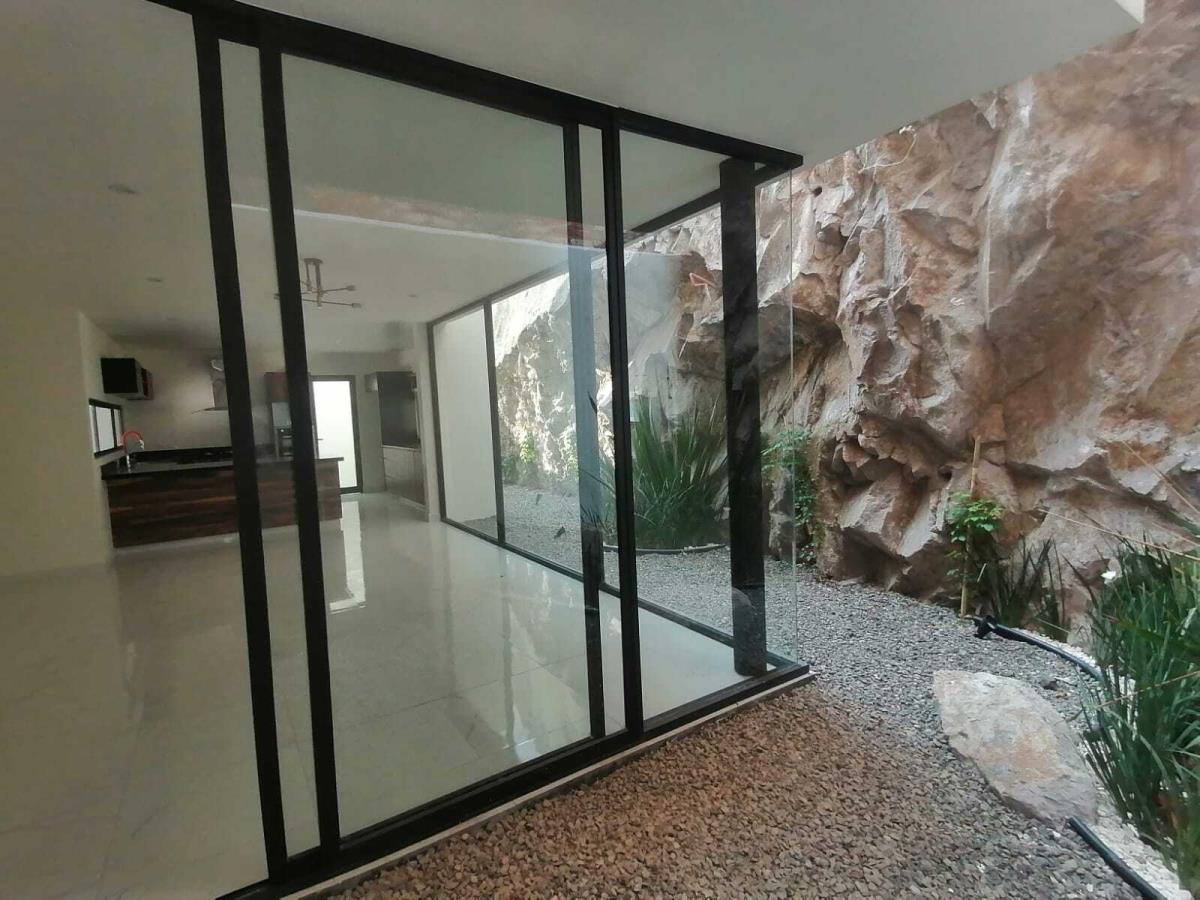 Casa en venta en Tres Marías, Morelia — foto 1 de 21