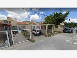 Casa en Villas Otoch, Benito Juárez, Quintana Roo