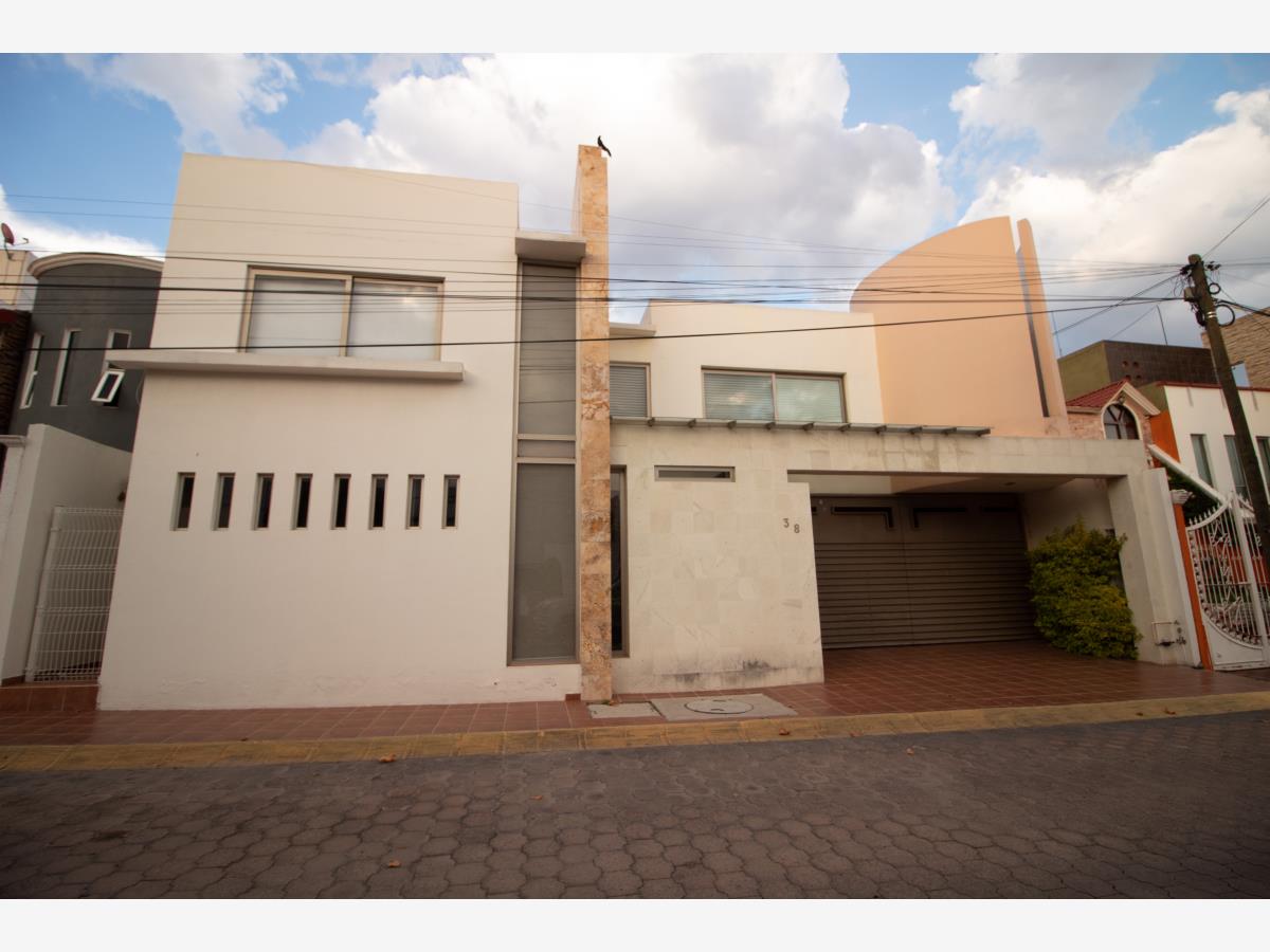 Casa en venta en Arboledas de San Javier, Pachuca de Soto — foto 1 de 31