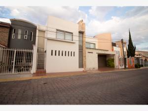 Casa en venta en Arboledas de San Javier, Pachuca de Soto — foto 2 de 31