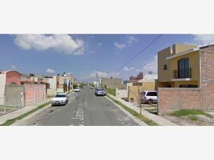 Casa en venta en Jardines del Vergel, Zapopan — foto 2 de 5
