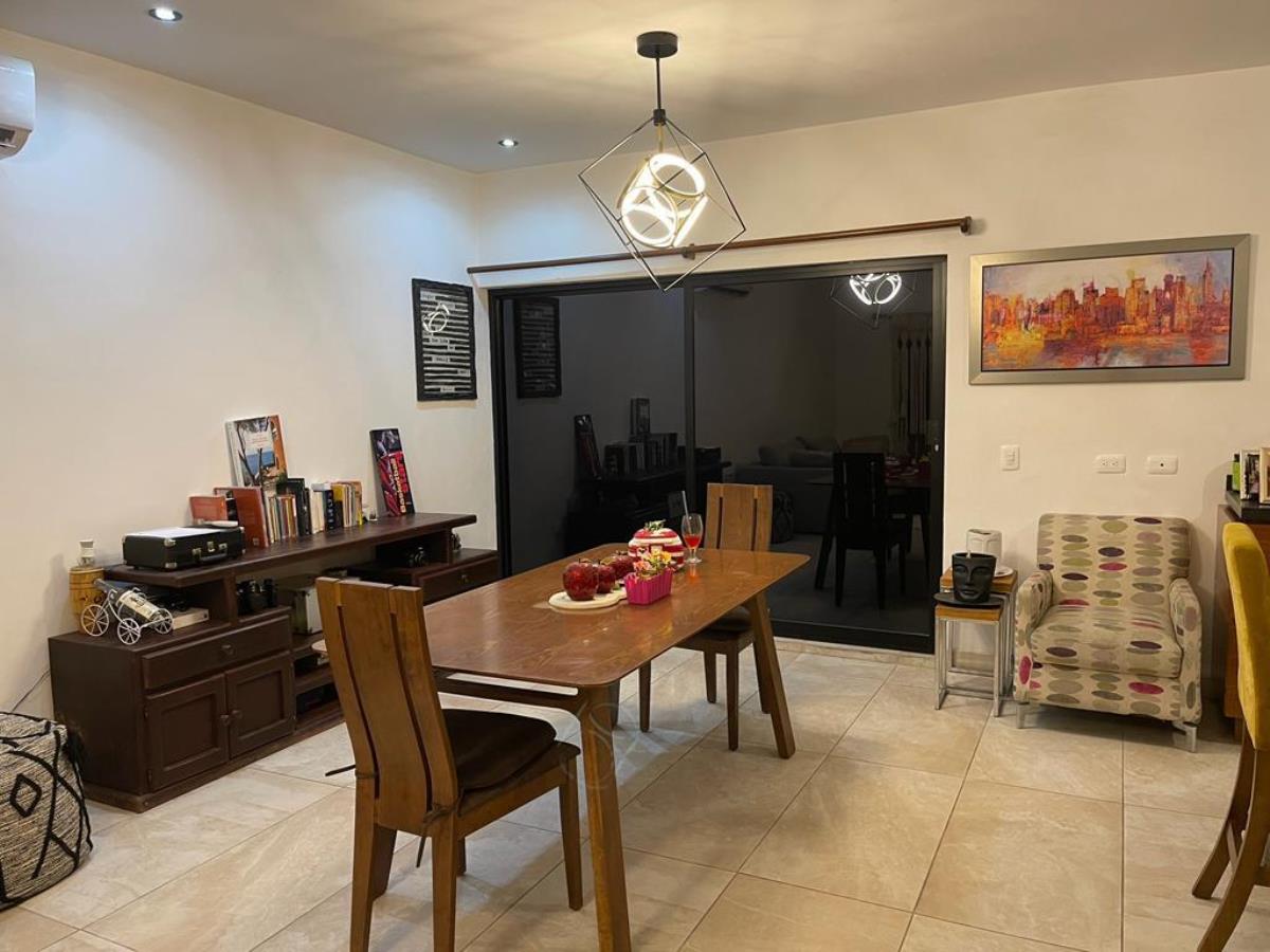 Vista 3 de Casa en Venta en Privada Residencia Hacienda Anáhuac, San Nicolás de los Garza, Nuevo León