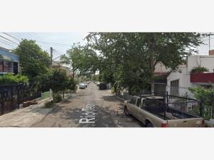 Casa en venta en Loma Bonita Sur, Zapopan — foto 2 de 5