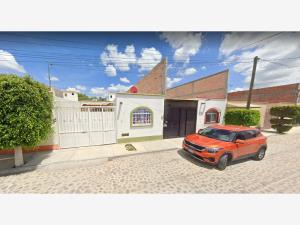 Casa en Granjas Banthi, San Juan del Río, Querétaro