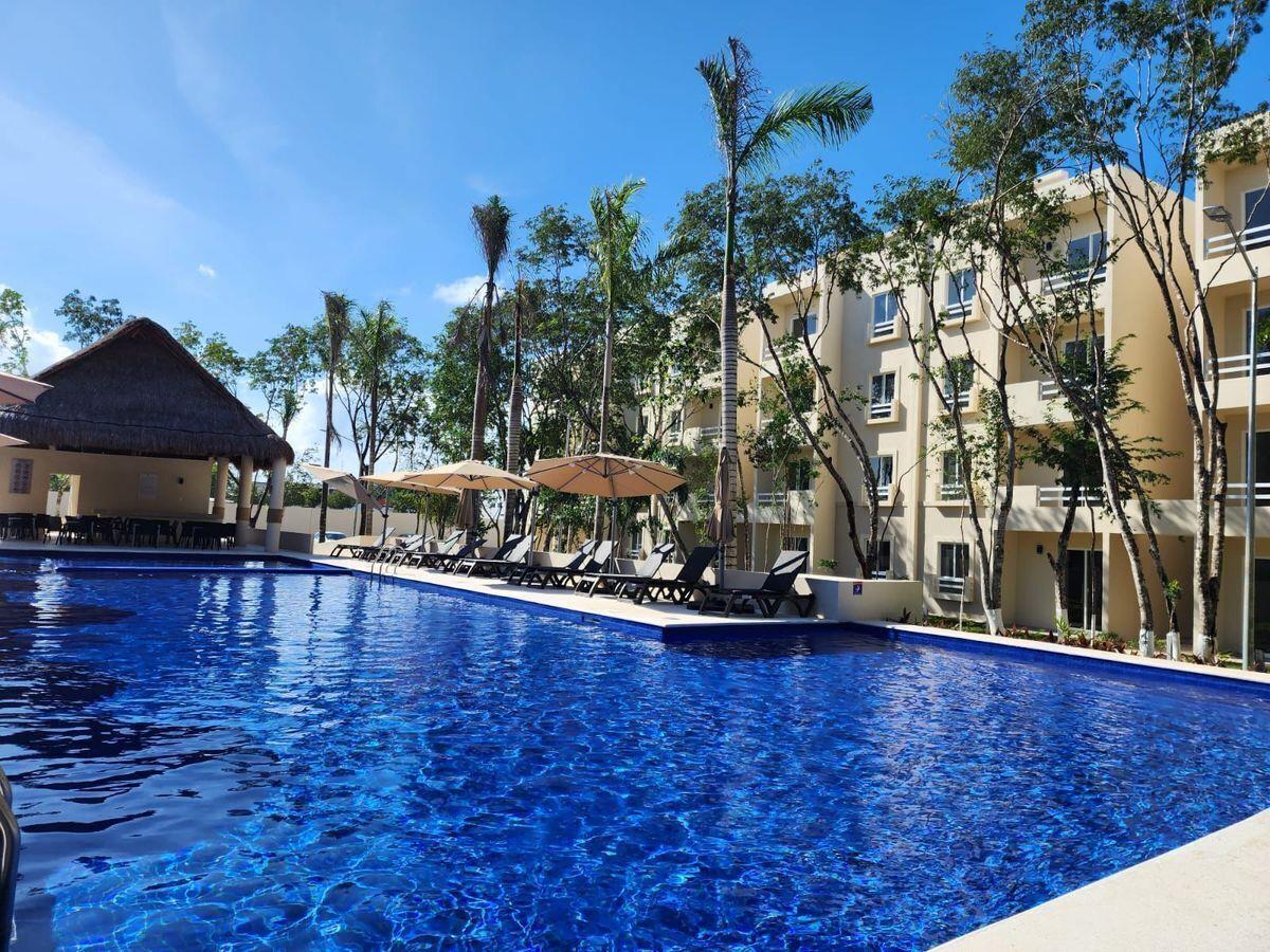 Departamento en venta en Residencial Caribe, Solidaridad — foto 1 de 12