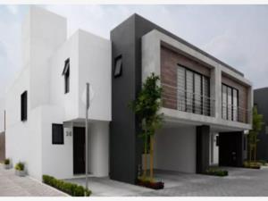 Casa en venta en Reforma y Ferrocarriles Nacionales, Toluca — foto 2 de 7