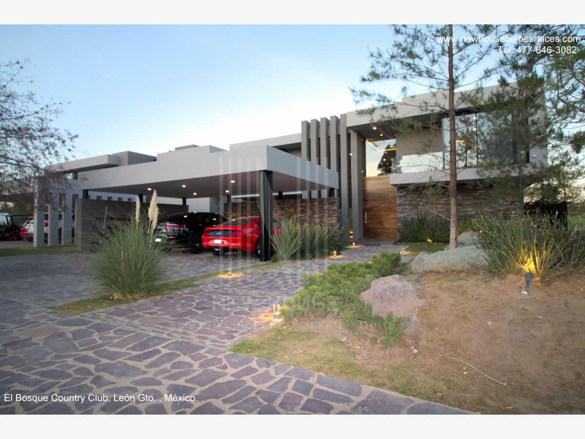 Casa en venta en La Campiña del Bosque, León — foto 1 de 35