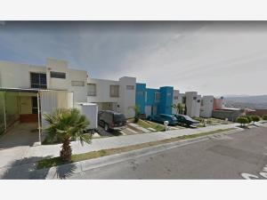 Casa en venta en Misión del Valle II, Morelia — foto 3 de 5