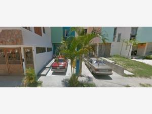 Casa en venta en INFONAVIT Tulipanes, Tuxpan — foto 3 de 7