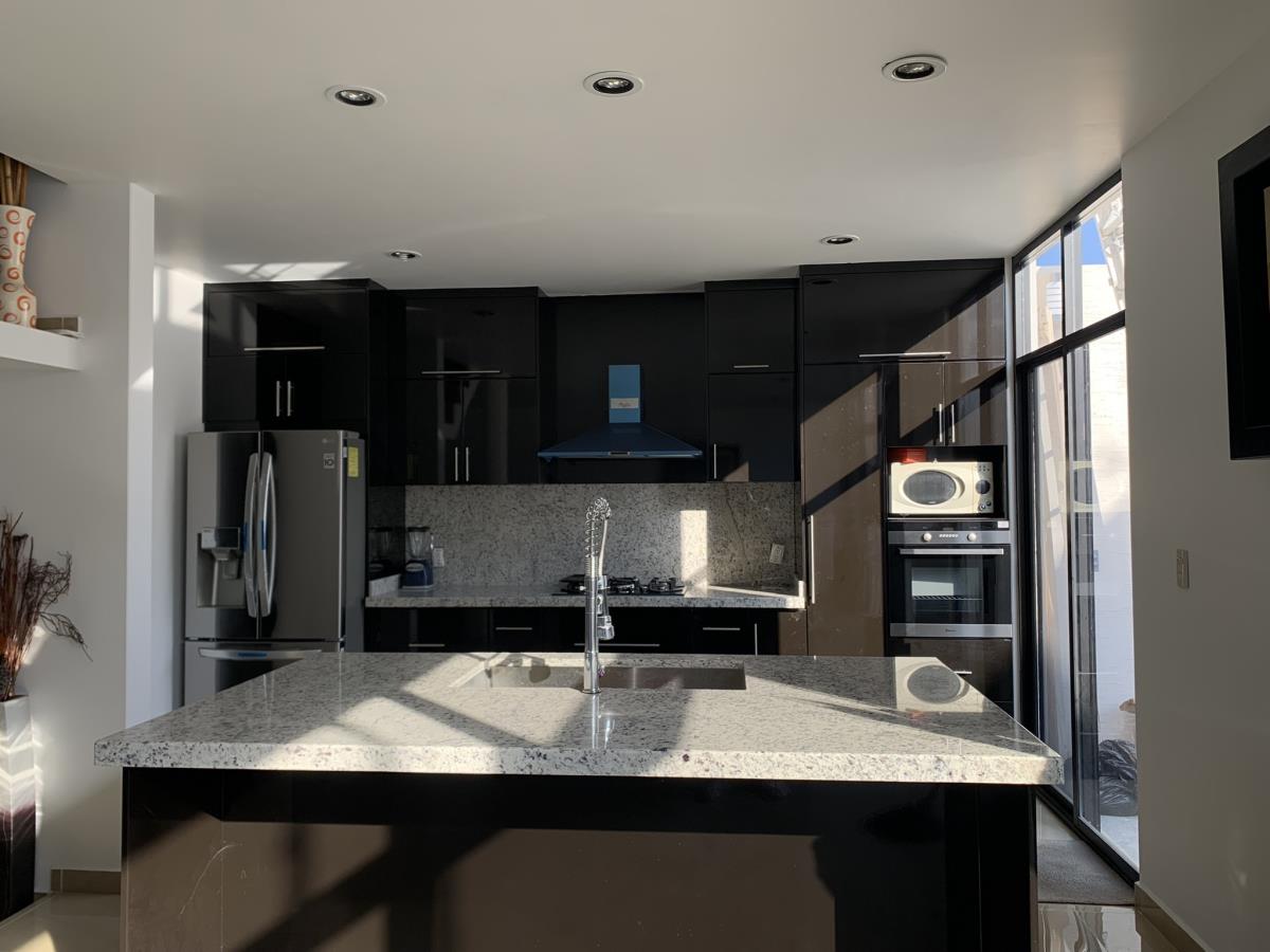 Casa en venta en Colinas del Sol, Morelia — foto 1 de 29