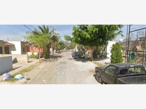 Casa en venta en Hacienda Santa Fe, Tlajomulco de Zúñiga — foto 2 de 5