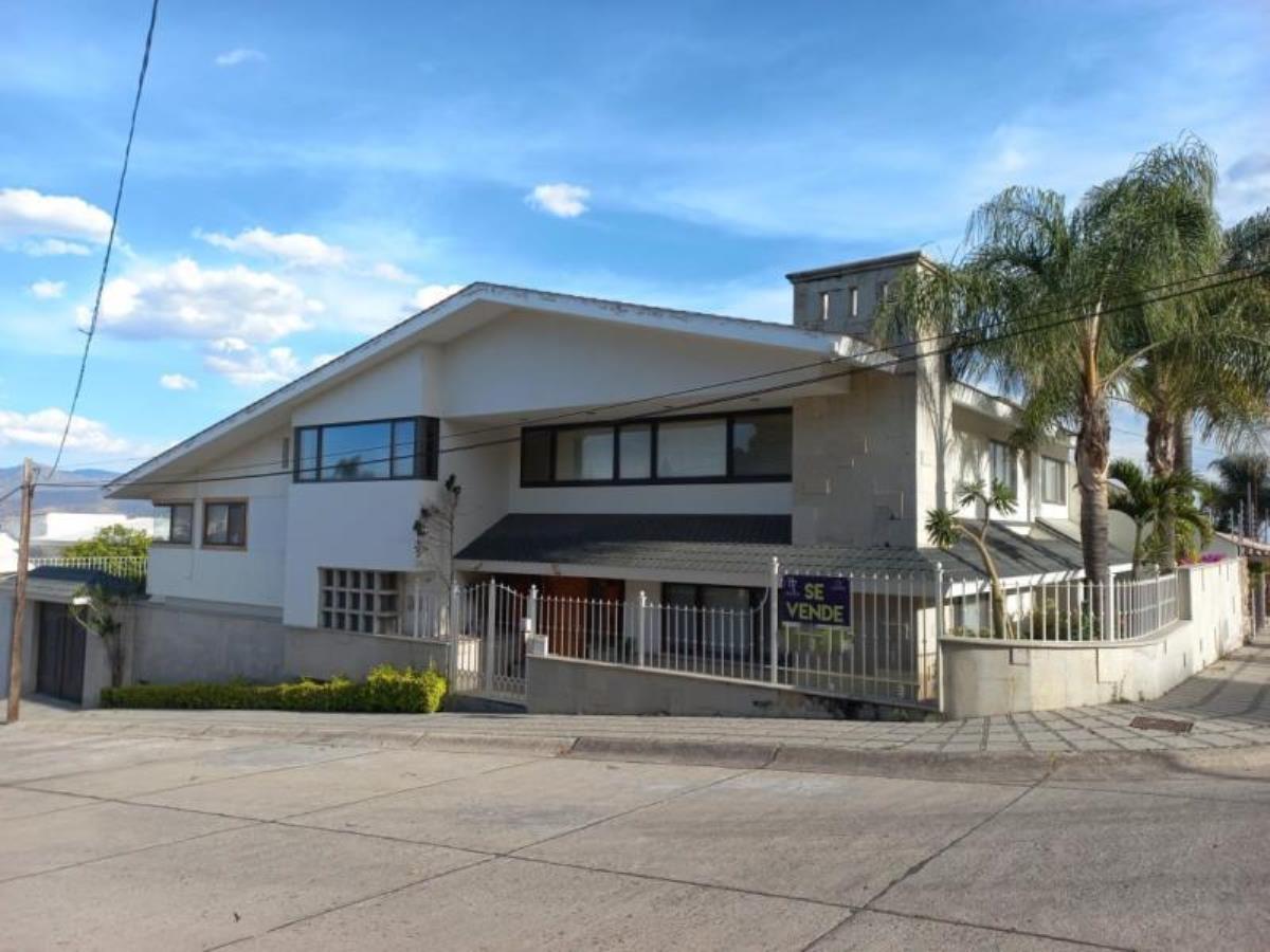 Casa en venta en Villas del Campestre, León