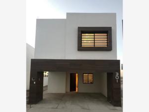 Casa en venta en Puerta de Hierro, Torreón, Coahuila de Zaragoza Casa en venta en Puerta de Hierro, Torreón, Coahuila de Zaragoza