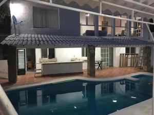 Casa en venta en Tequesquitengo, Jojutla — foto 2 de 27