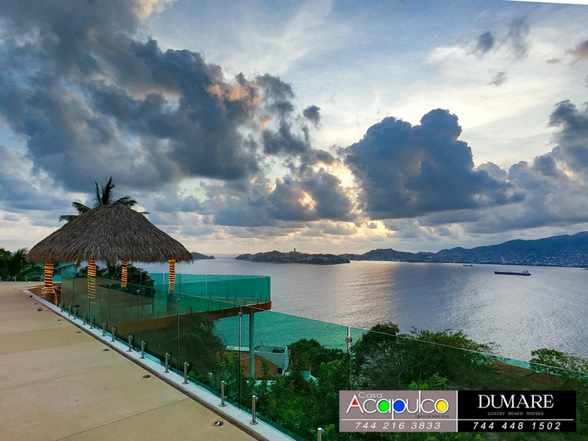 Casa en venta en Marina Brisas, Acapulco de Juárez — foto 1 de 35