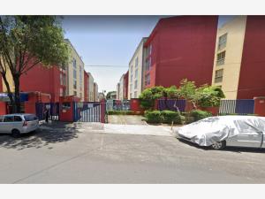 Departamento en venta en San Andres Tetepilco, Iztapalapa — foto 2 de 10