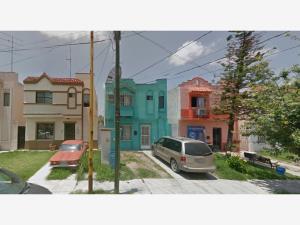 Casa en venta en Las Alamedas, Montemorelos — foto 2 de 8