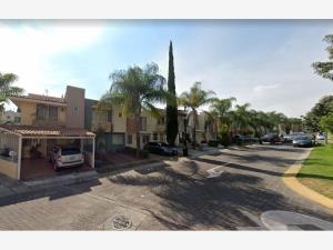 Casa en venta en Real Del Bosque, Zapopan — foto 3 de 8
