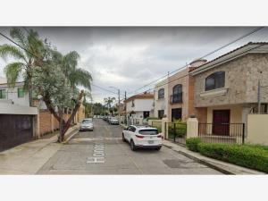 Casa en venta en Vigusa, Zapopan — foto 3 de 23