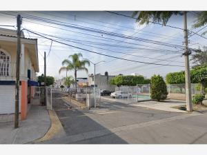 Casa en venta en Parques de Santa María, San Pedro Tlaquepaque — foto 2 de 8
