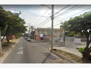 Casa en venta en Parques de Santa María, San Pedro Tlaquepaque — foto 3 de 8