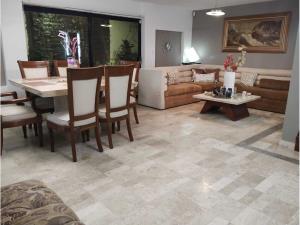 Casa en venta en Ampliación Unidad Nacional, Ciudad Madero — foto 2 de 11