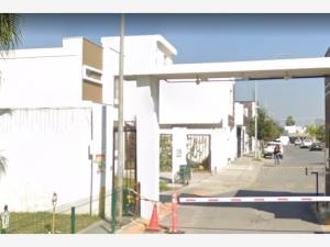 Casa en Misión de San José Privadas, Apodaca, Nuevo León