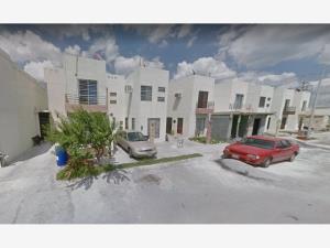 Casa en Renaceres, Apodaca, Nuevo León
