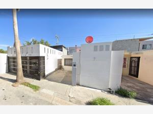 Casa en Ciudad Benito Juárez Centro, Juárez, Nuevo León