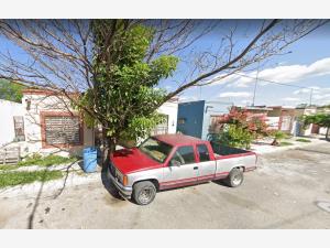 Casa en Vistas del Río, Juárez, Nuevo León