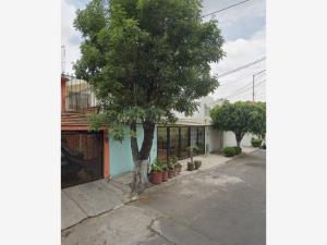 Casa en venta en Vergel del Sur, Tlalpan — foto 3 de 6