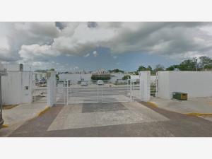 Casa en venta en Natura Playa del Carmen, Playa del Carmen — foto 1 de 5