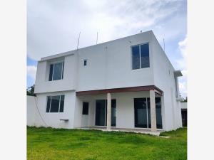 Casa en renta en Fraternidad Serrana, Tlalixtac de Cabrera — foto 2 de 23