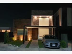 Casa en Cañadas del Arroyo, Corregidora, Querétaro